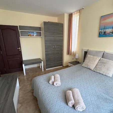 Apartmán White Sands Beachfront Getaway In Aurelia - Sea View & Direct Access *