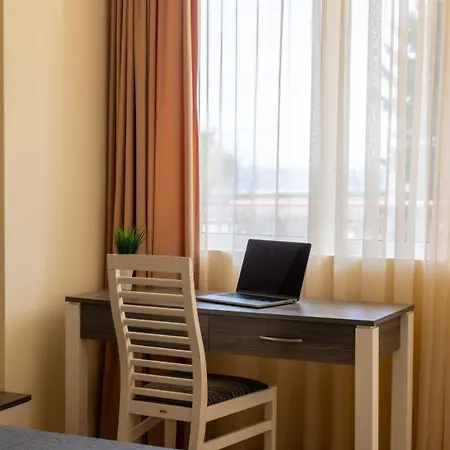 White Sands Beachfront Getaway In Aurelia - Sea View & Direct Access Μπουργκάς