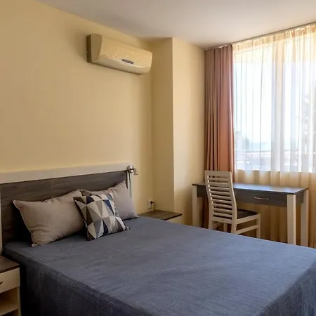 Apartmán White Sands Beachfront Getaway In Aurelia - Sea View & Direct Access Burgas City