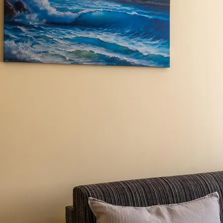 Διαμέρισμα White Sands Beachfront Getaway In Aurelia - Sea View & Direct Access *