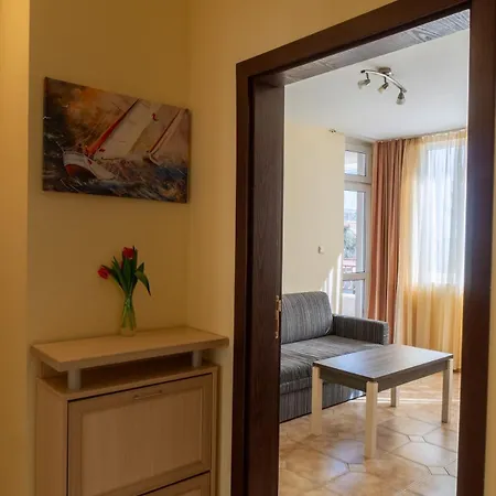 White Sands Beachfront Getaway In Aurelia - Sea View & Direct Access Διαμέρισμα Μπουργκάς